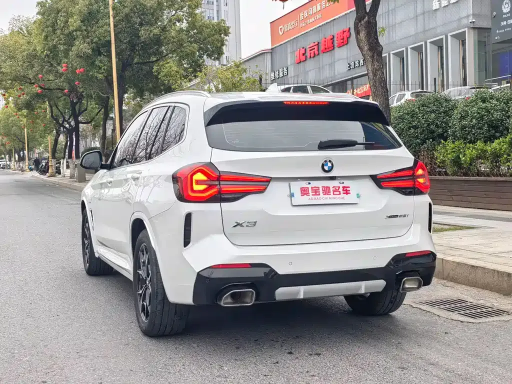 BMW X3 — фото 9