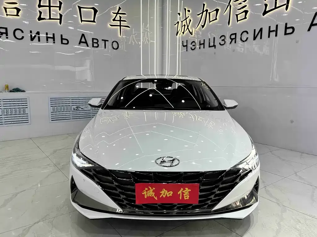 Hyundai Elantra — фото 6