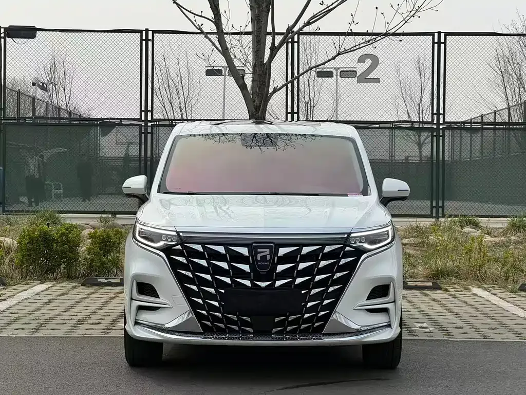 Roewe iMAX8 New Energy — фото 8