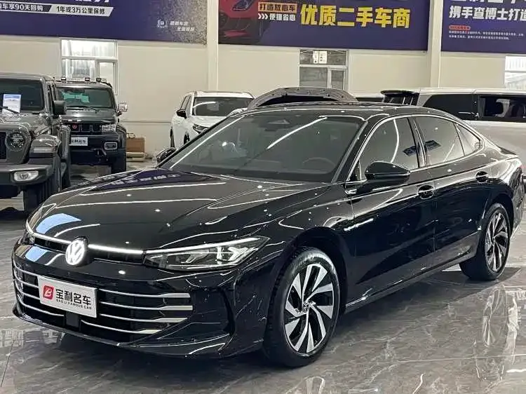 Volkswagen Passat — фото 1