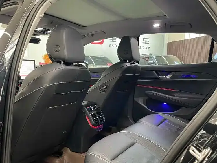 Volkswagen Passat — фото 2