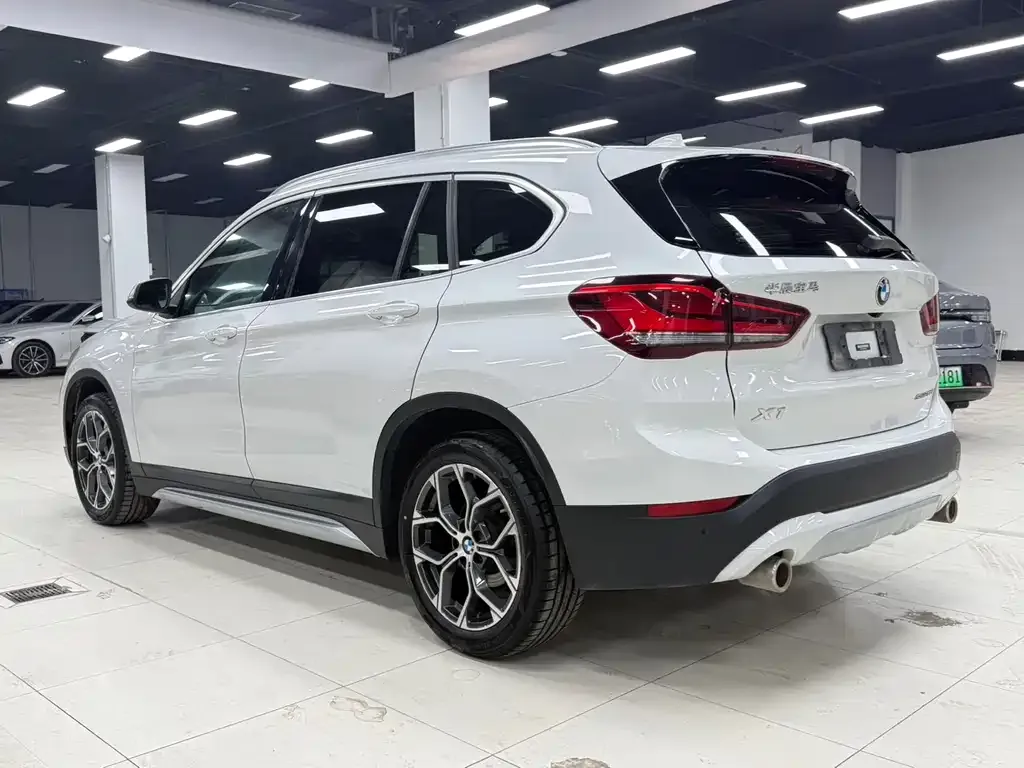 BMW X1 — фото 4