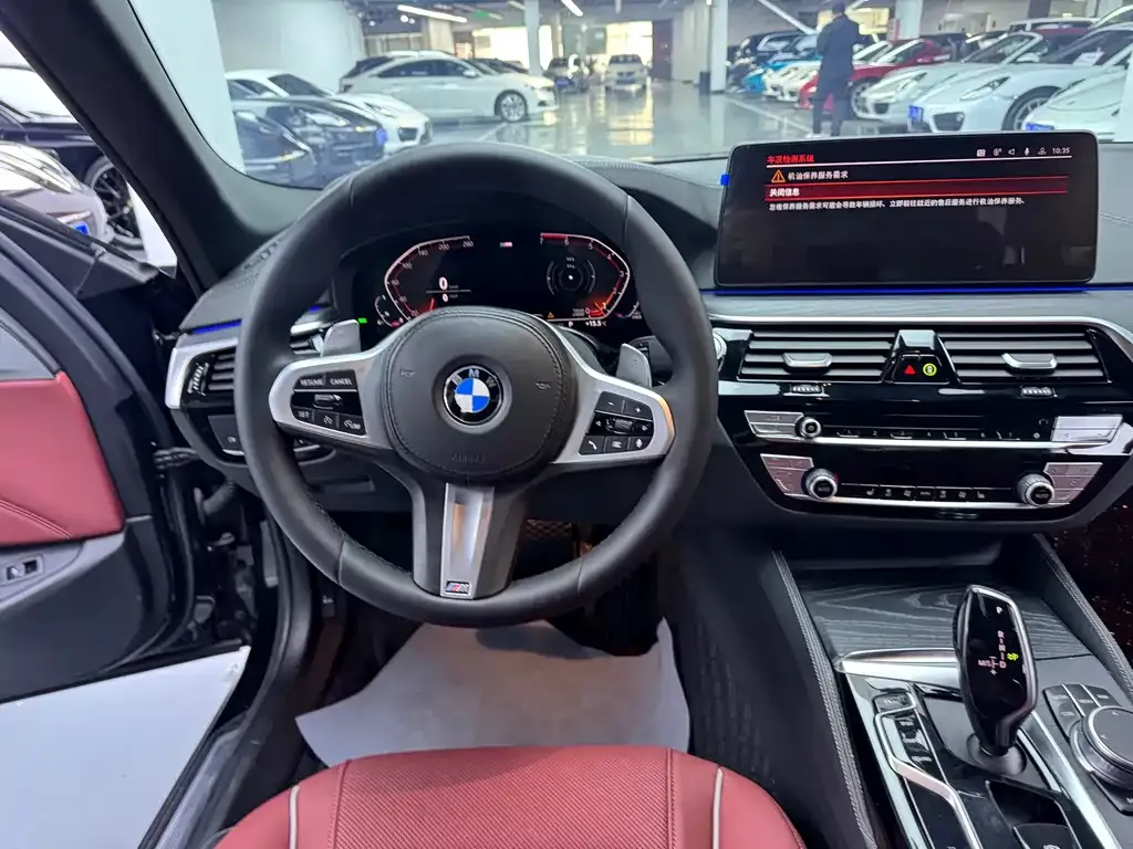 BMW 5 Series — фото 10