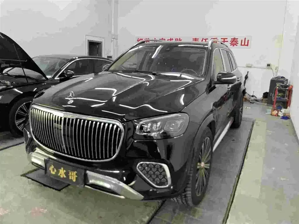Mercedes-Benz GLS — фото 1