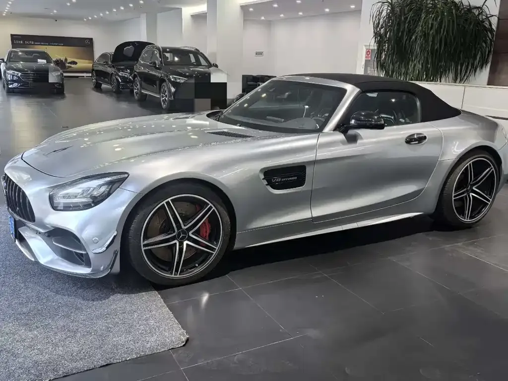 Mercedes-Benz AMG GT — фото 1