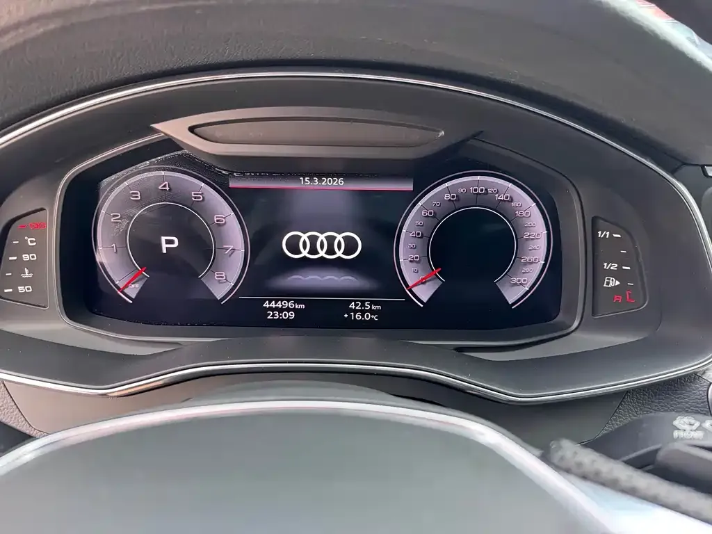 Audi A7L — фото 5