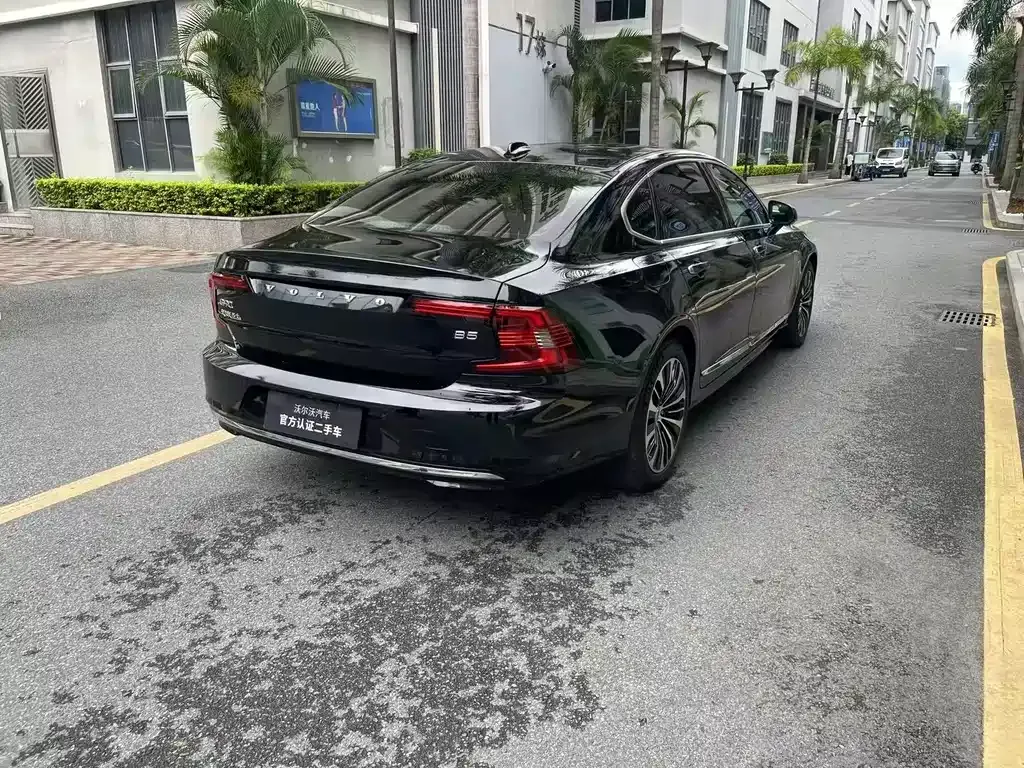 Volvo S90 — фото 6