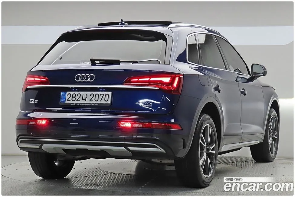 Audi Q5 — фото 5