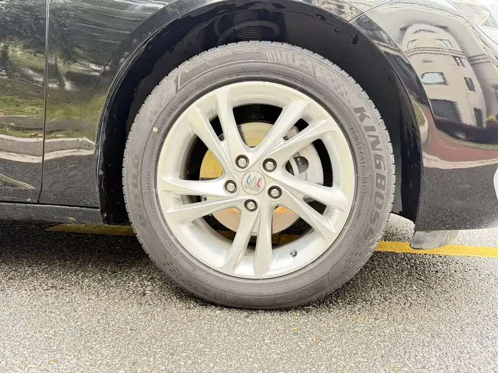 Buick Regal — фото 9