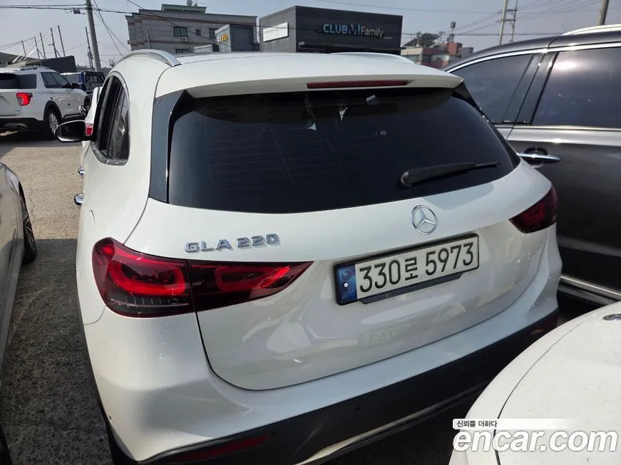 Mercedes-Benz GLA-Class — фото 5