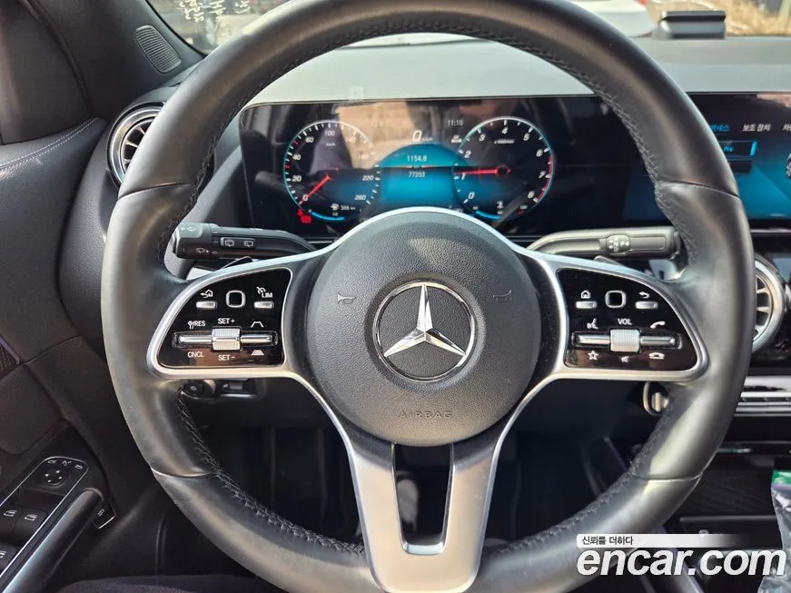 Mercedes-Benz GLA-Class — фото 10