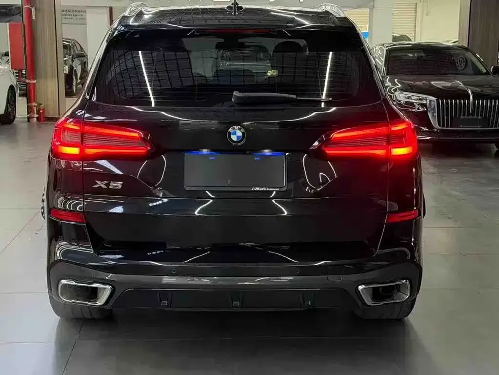 BMW X5 — фото 2