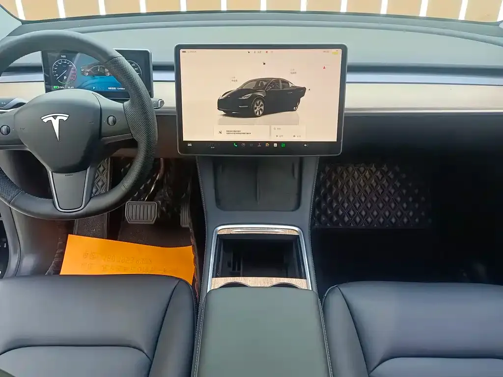 Tesla Model Y — фото 2