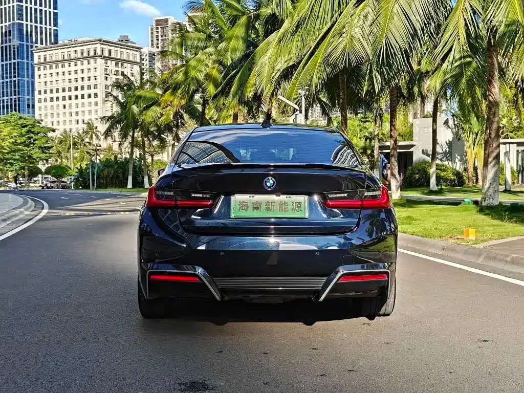 BMW i3 — фото 8