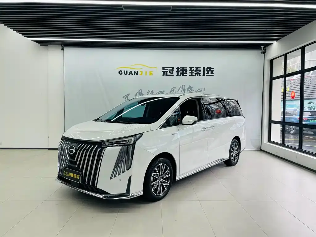 GAC Motor Trumpchi M8 — фото 1