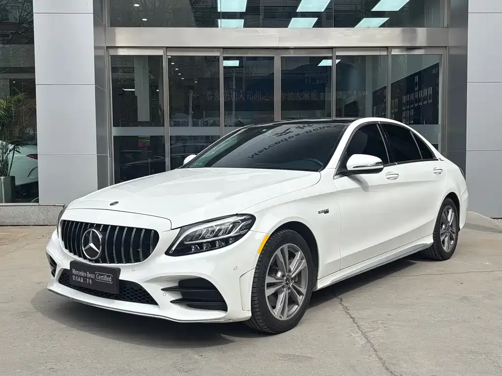 Mercedes-Benz C-Class — фото 1