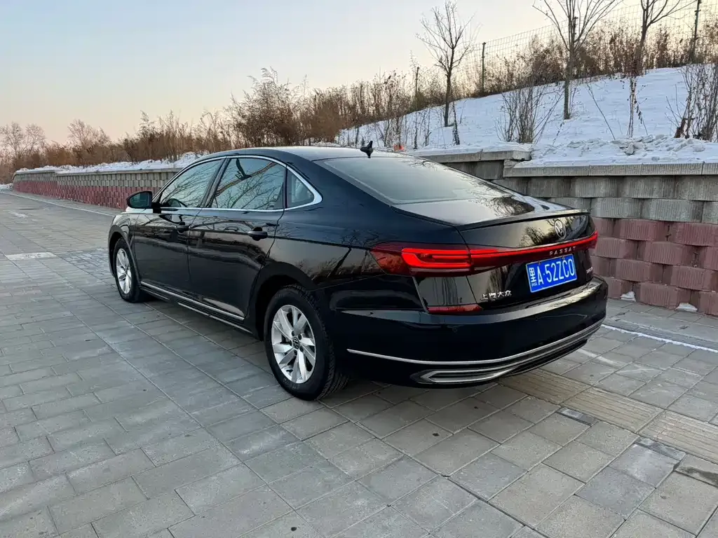 Volkswagen Passat — фото 10