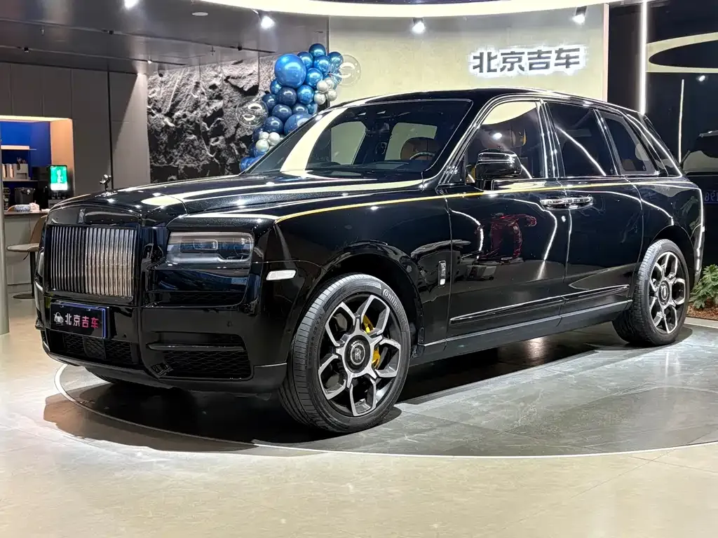 Rolls-Royce Cullinan — фото 1