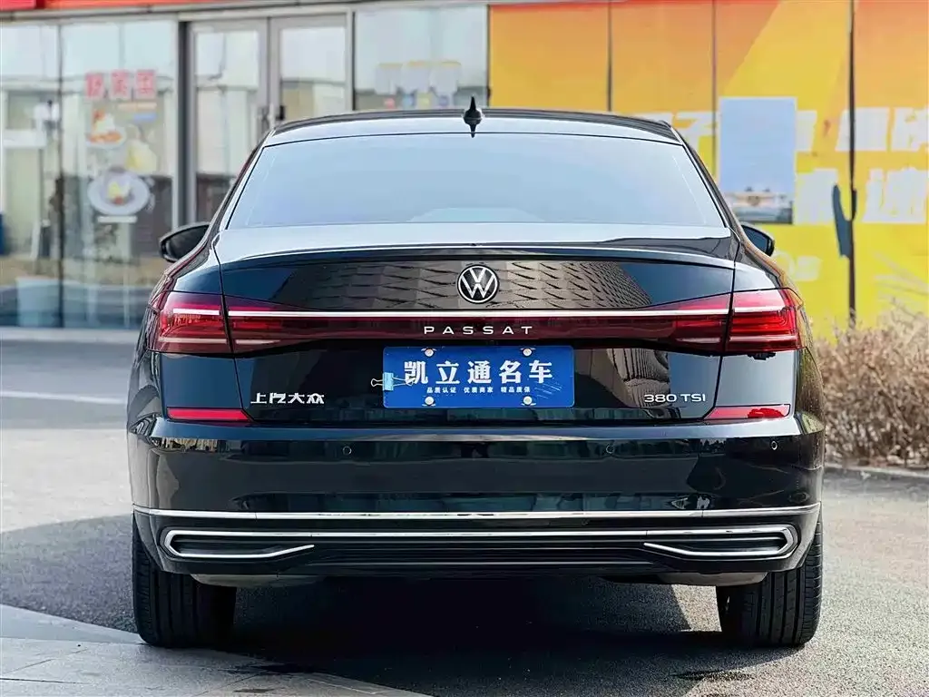 Volkswagen Passat — фото 4