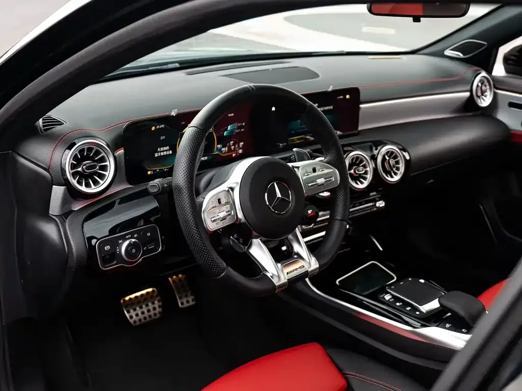 Mercedes-Benz A-Class AMG — фото 7
