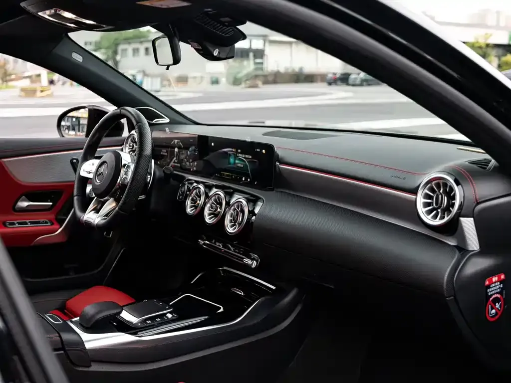 Mercedes-Benz A-Class AMG — фото 4