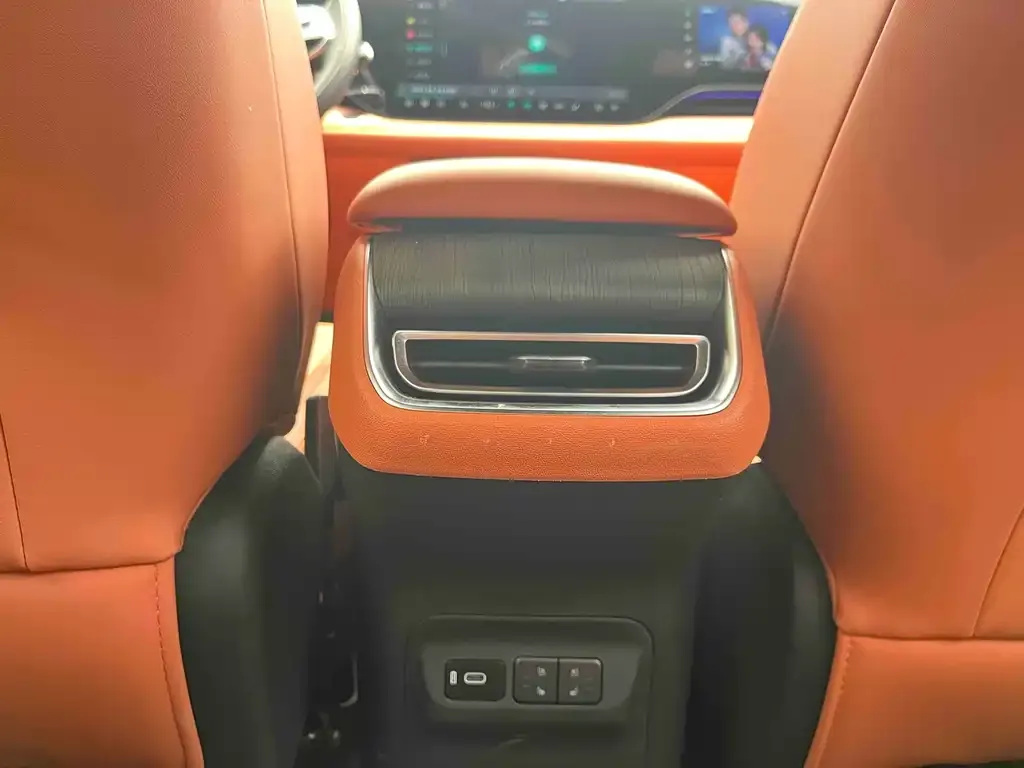 Changan CS75PLUS — фото 2