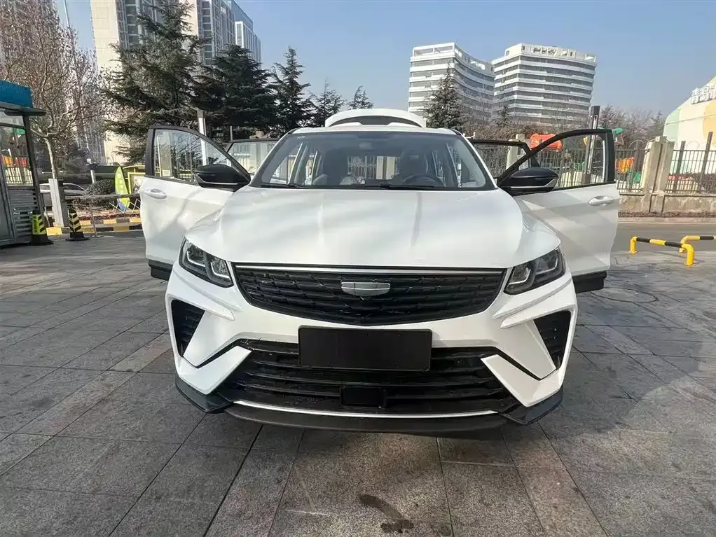 Geely Binyue — фото 10