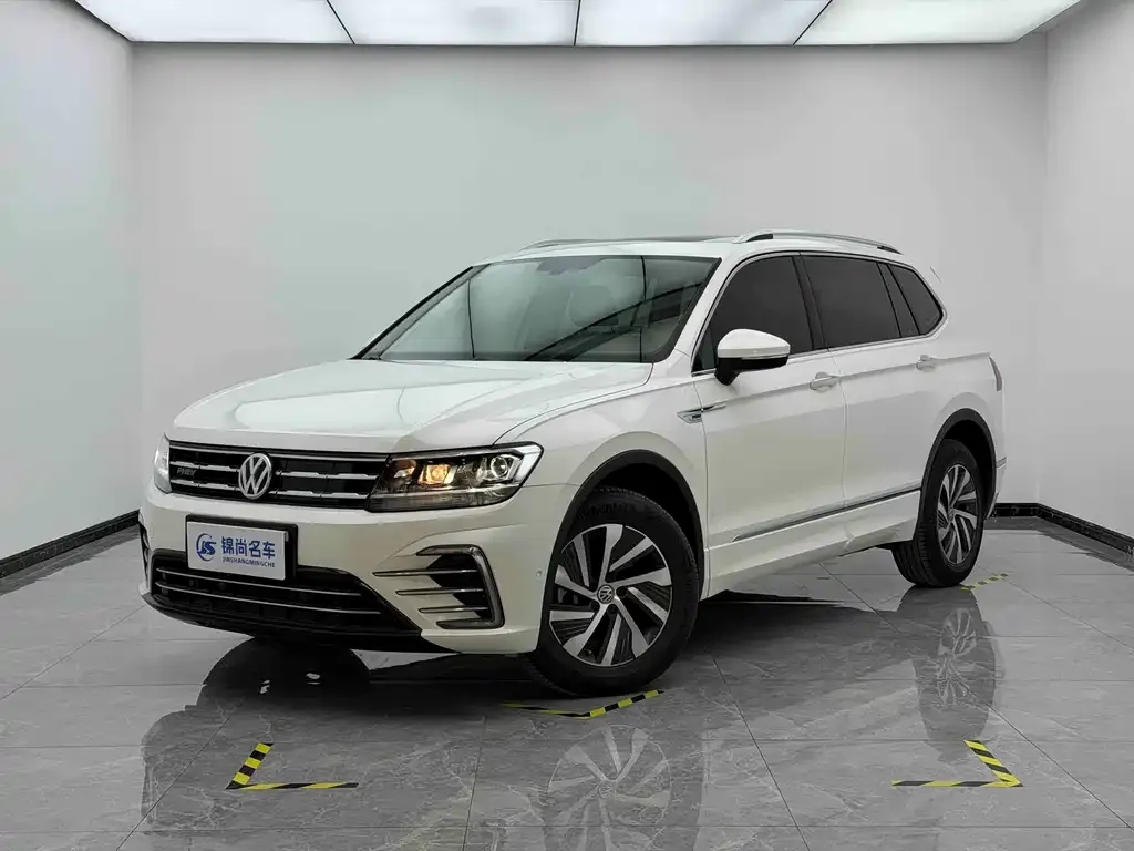 Volkswagen Tiguan L New Energy — фото 1