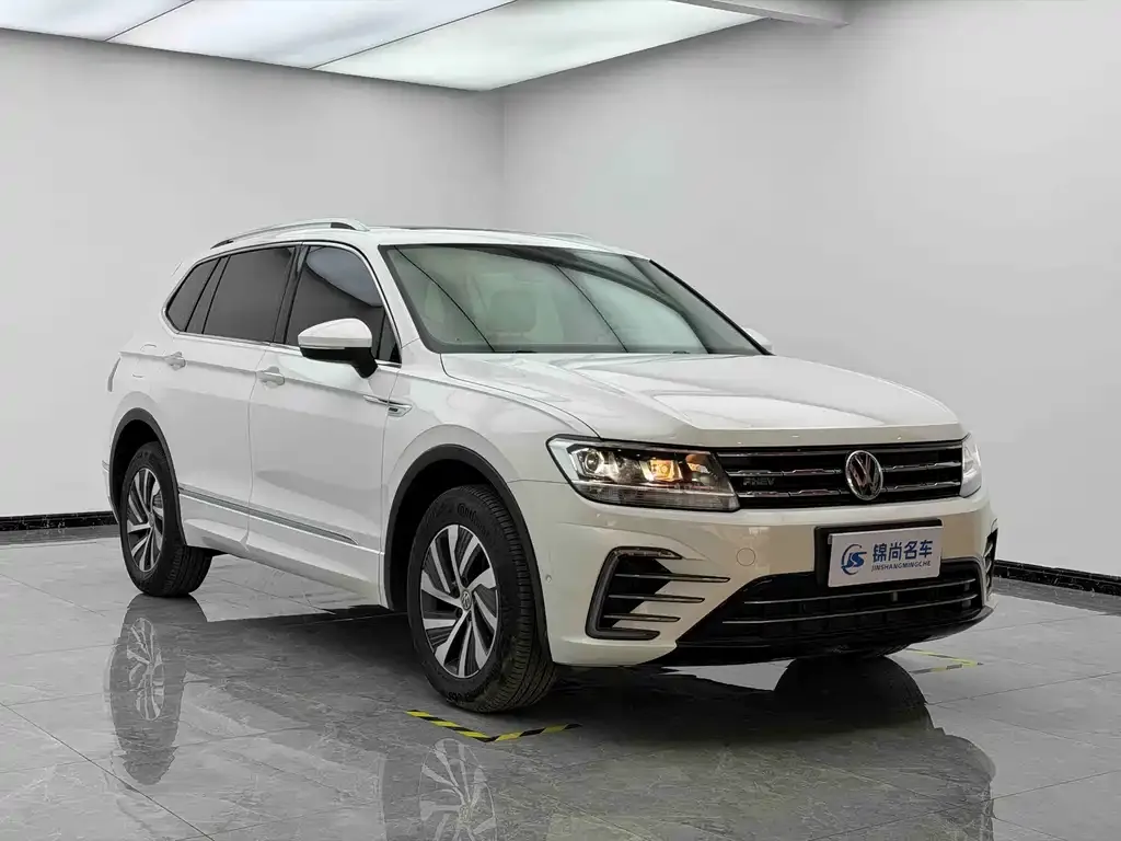Volkswagen Tiguan L New Energy — фото 5