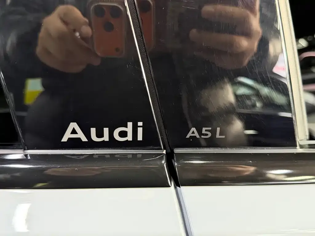 Audi A5L — фото 2