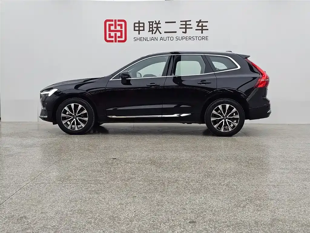 Volvo XC60 — фото 9