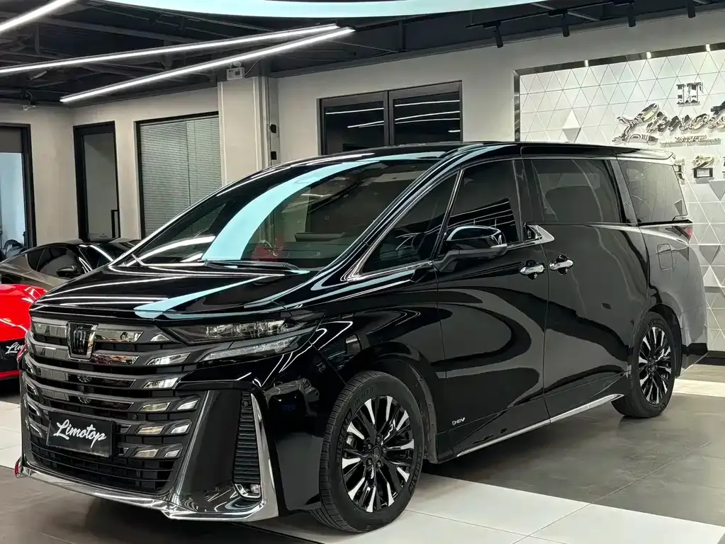 Toyota Vellfire — фото 5