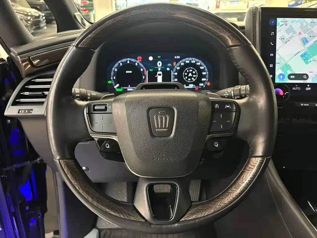 Toyota Vellfire — фото 4