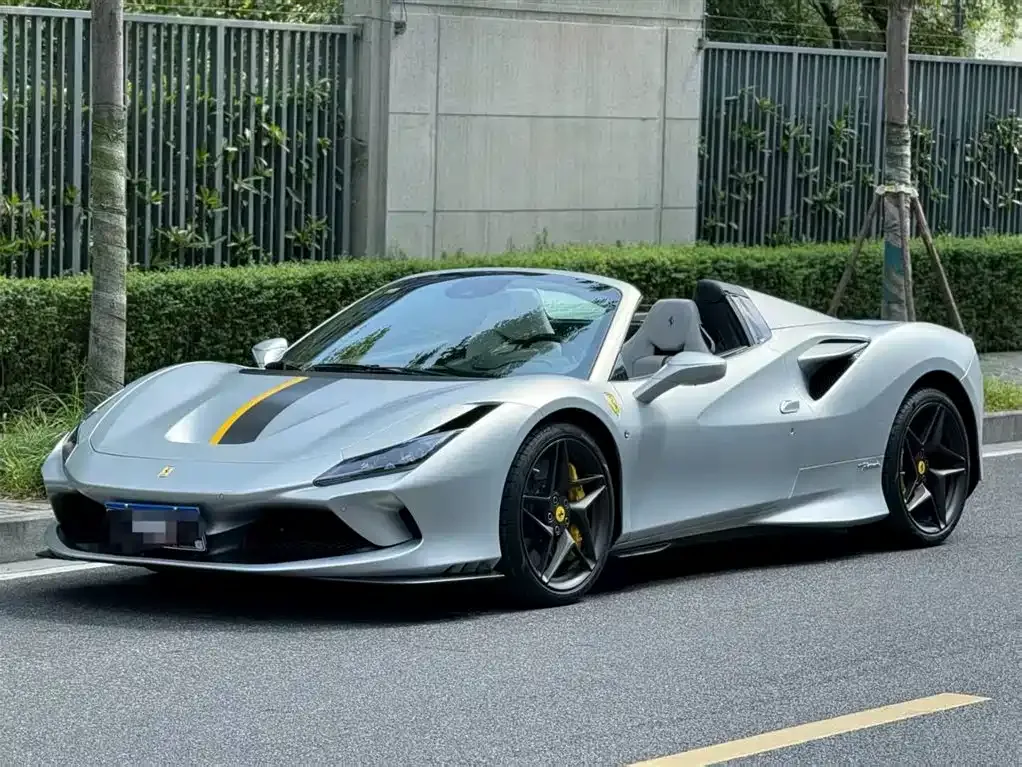 Ferrari F8 — фото 1