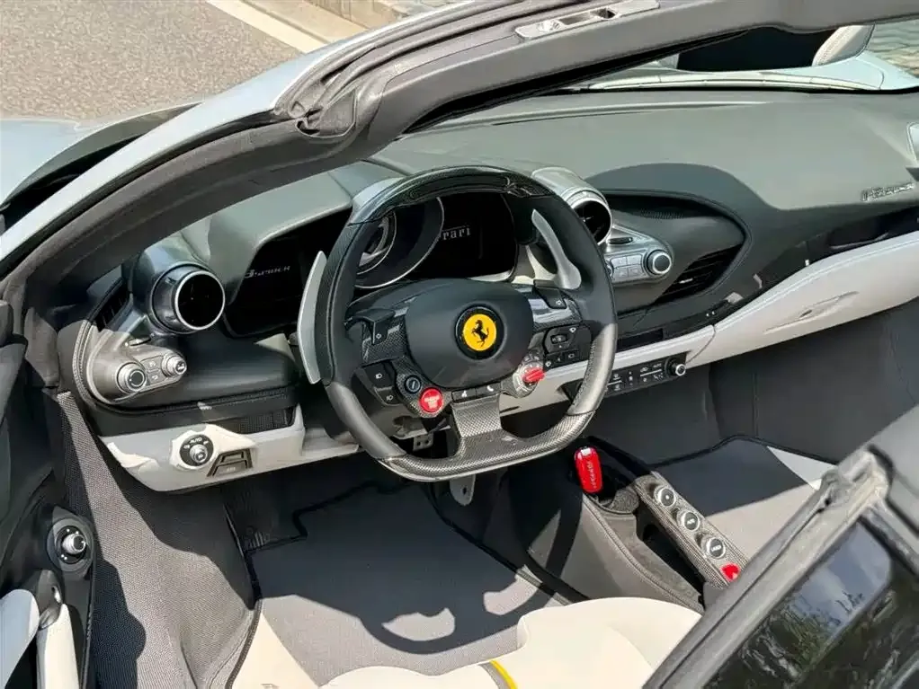 Ferrari F8 — фото 4