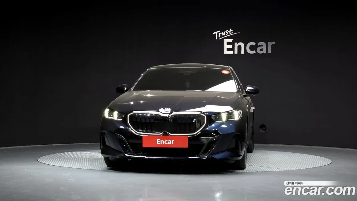 BMW i5 — фото 2