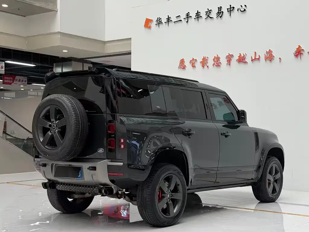 Land Rover Defender — фото 8