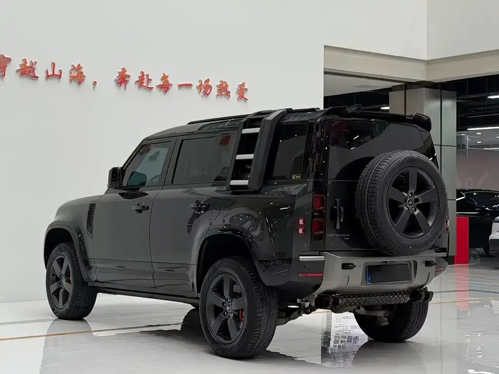 Land Rover Defender — фото 5
