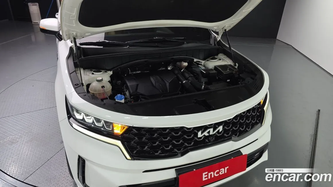 Kia Sorento — фото 10