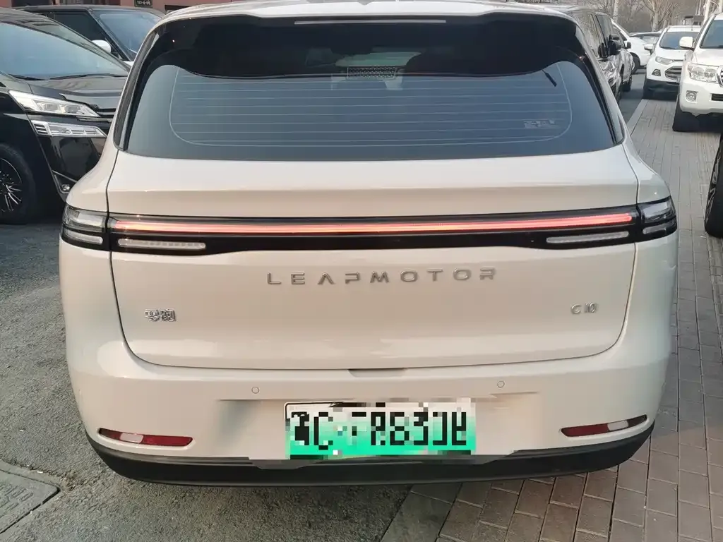 Leapmotor C10 — фото 6