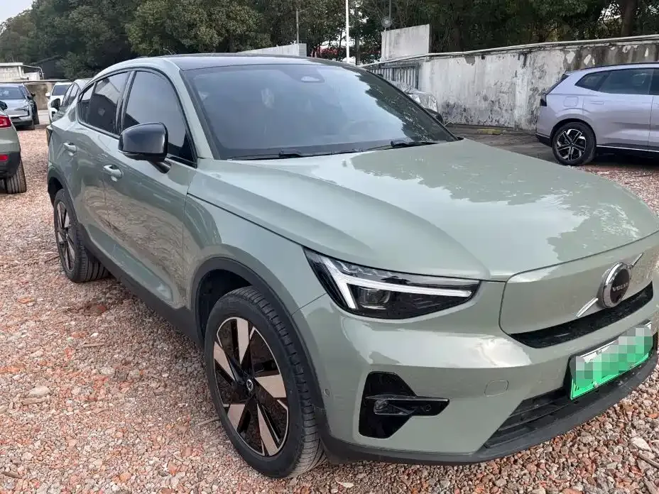 Volvo C40 — фото 7