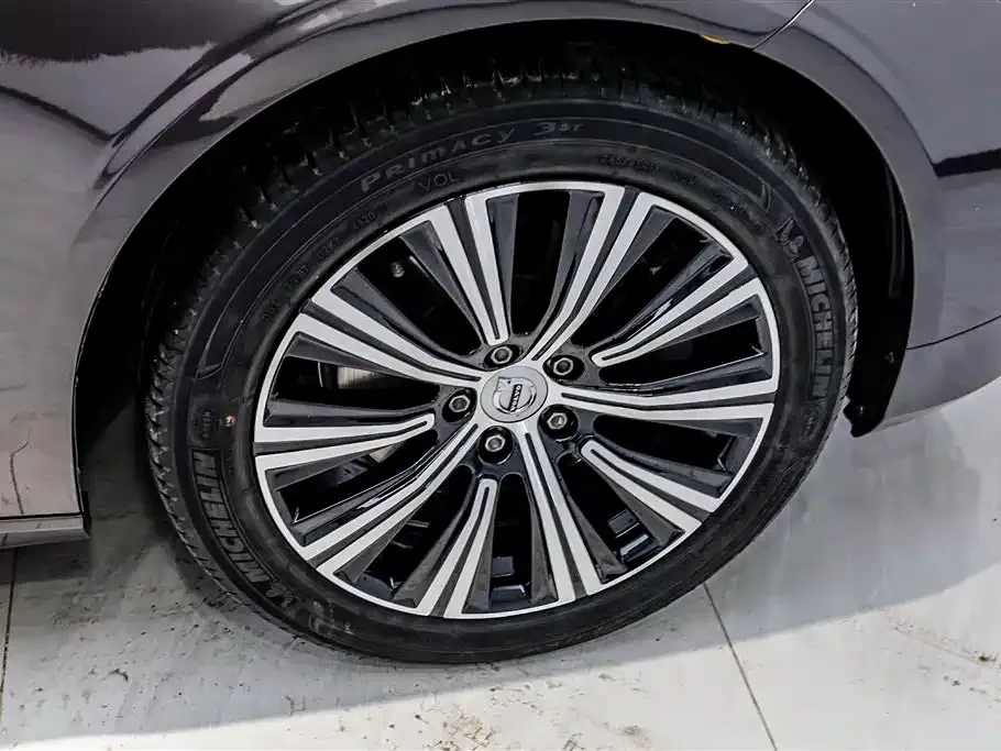 Volvo S90 — фото 10