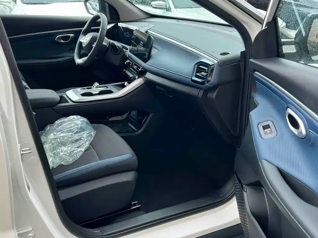 GAC Motor Trumpchi GS3 — фото 5