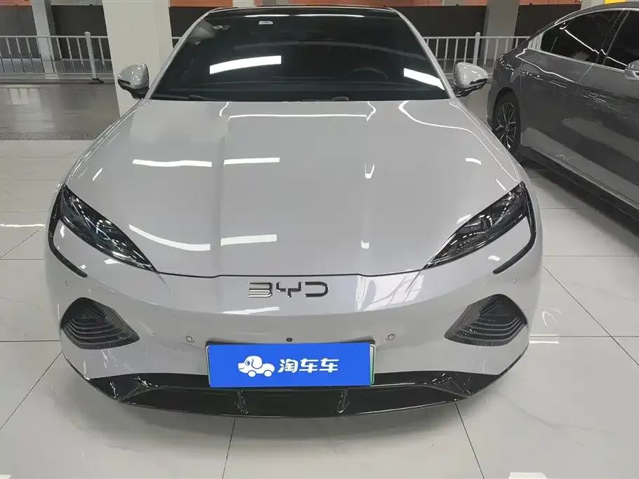 BYD Seal — фото 5