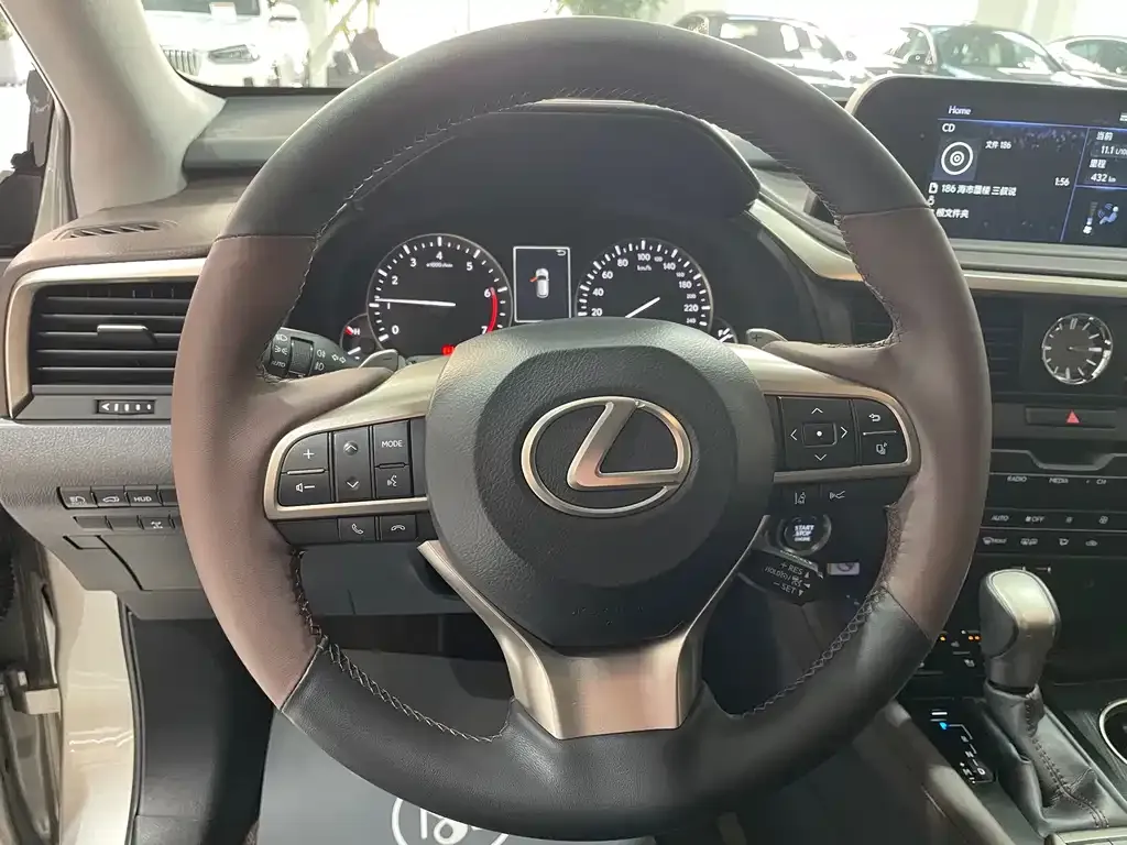 Lexus RX — фото 2