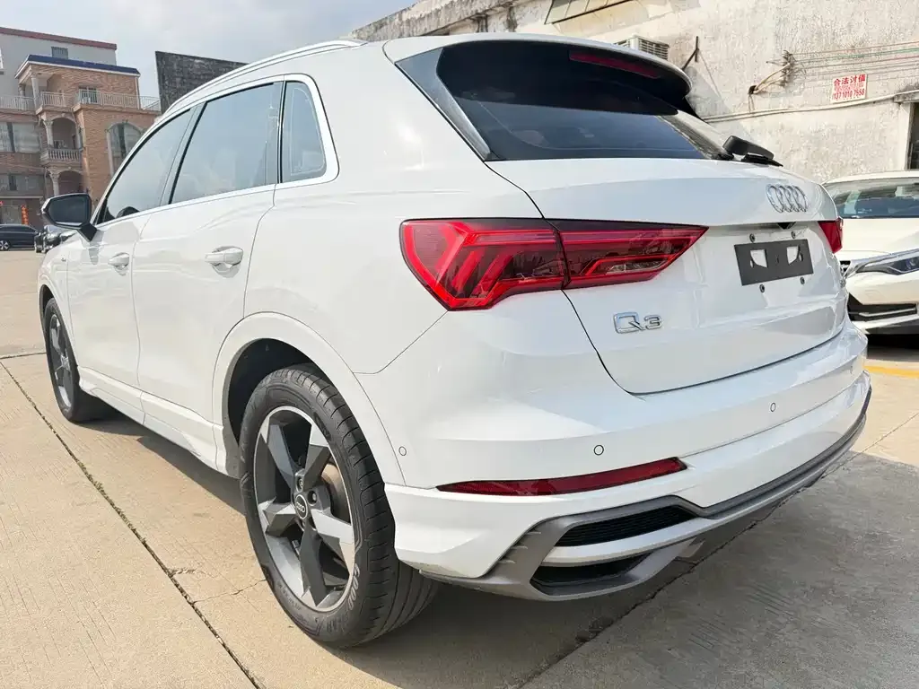 Audi Q3 — фото 5