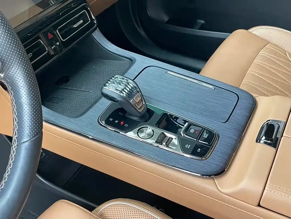 GAC Motor Trumpchi GS8 — фото 4