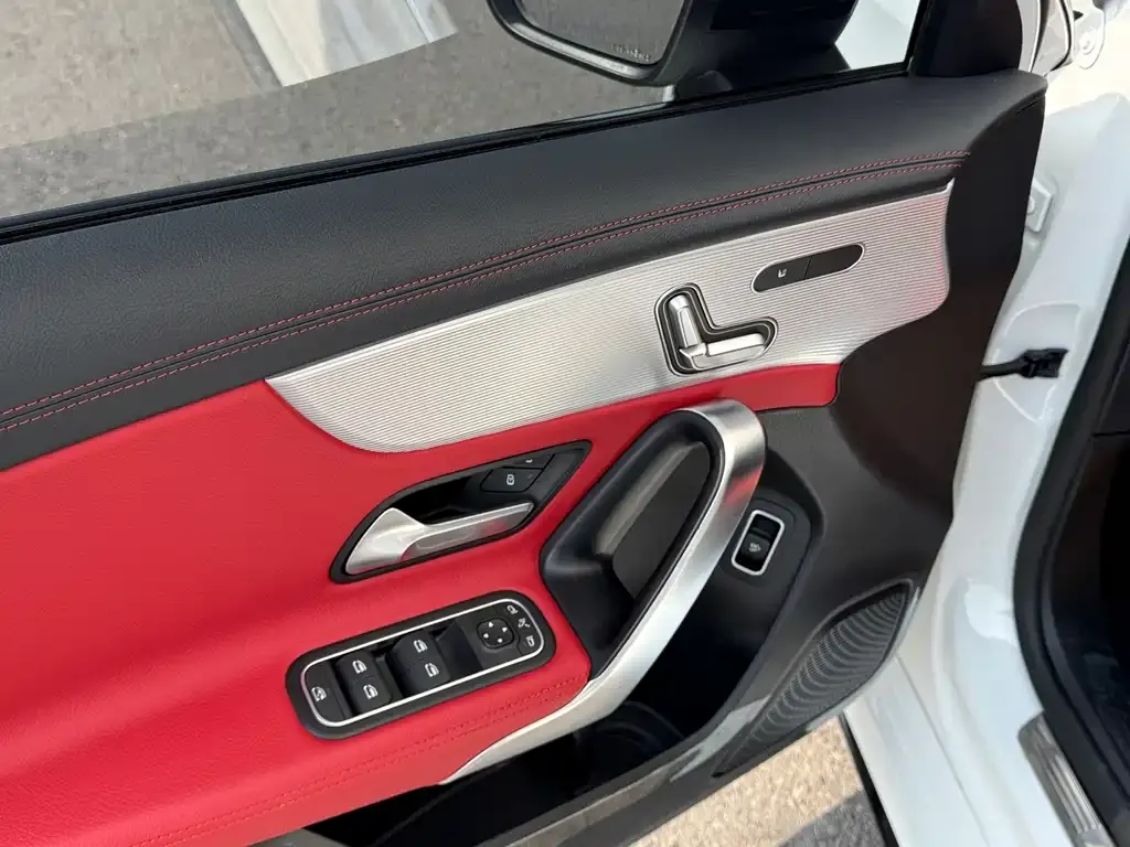 Mercedes-Benz A-Class AMG — фото 4