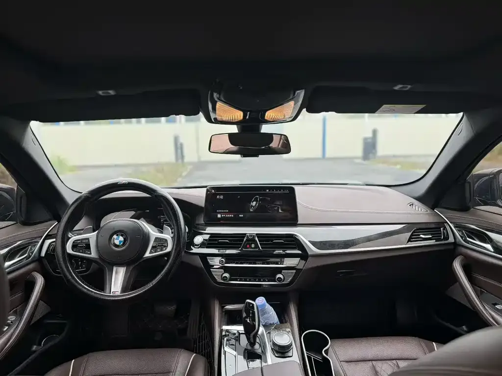 BMW 5 Series — фото 2