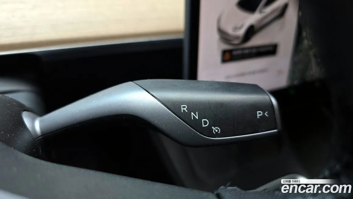 Tesla Model 3 — фото 2